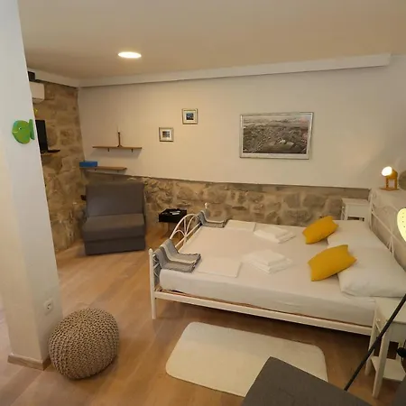 Fondo Apartman *